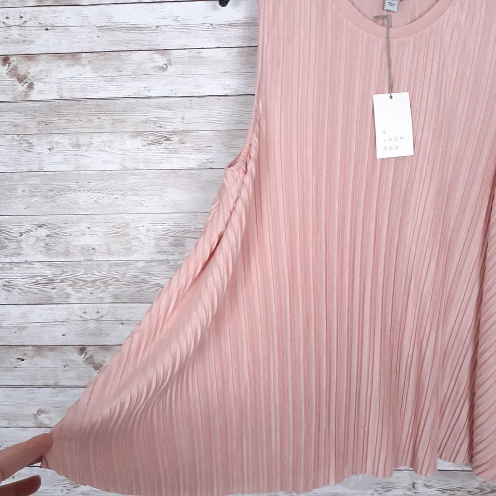 A.New Day Womens Swing Tank Top L Crinkle Pink 703 - Picture 2 of 6